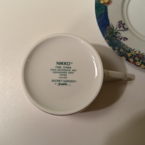 Nikko Secret Garden China Set - Picture 2 of 6